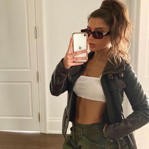 Meet your Posher, Liv